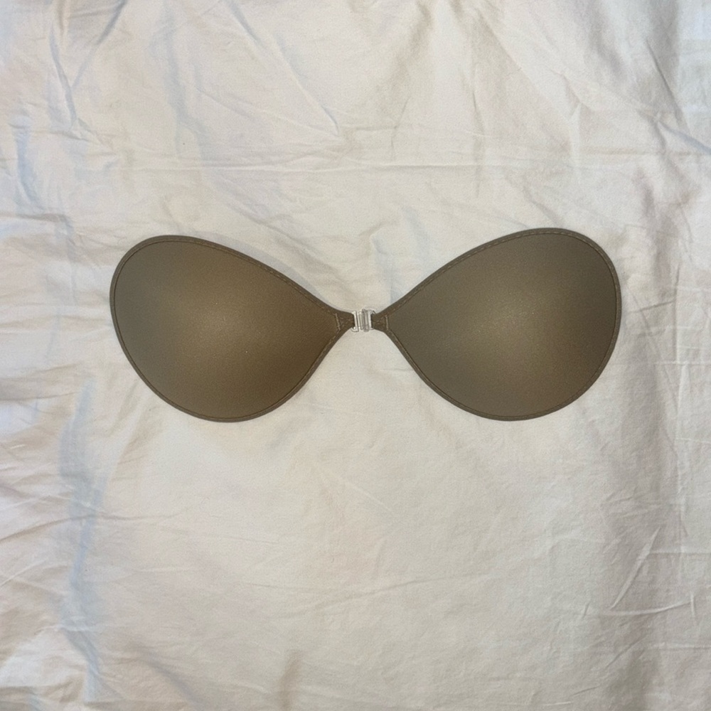 b cup sticky bra